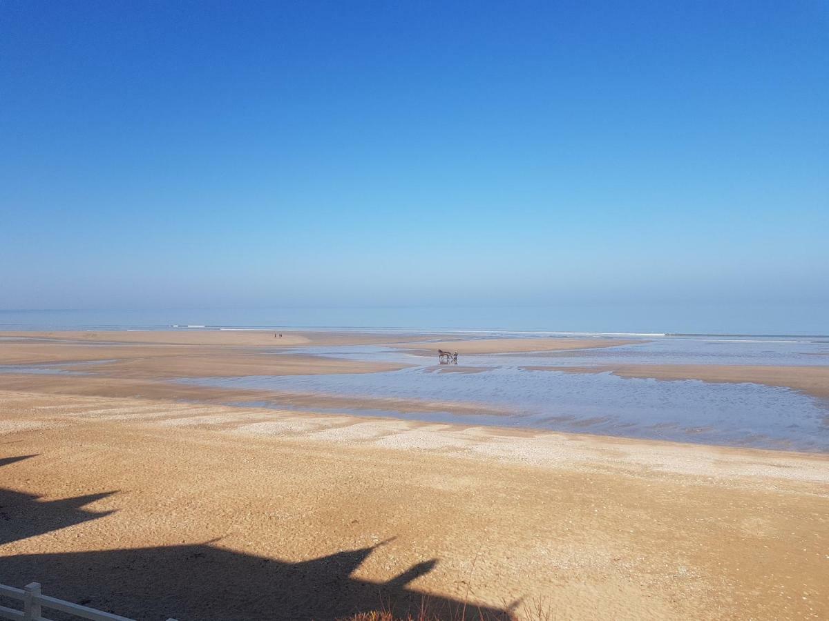 Appartamento Les Pieds Dans L'Eau Blonville-sur-Mer Esterno foto